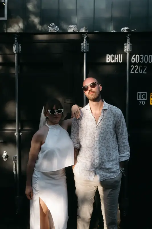 aussergewoehnliche-hochzeitsfotografie-stuttgart-brautpaar-modern-urban-style aussergewoehnliche-hochzeitsfotografie-stuttgart-brautpaar-modern-urban-style