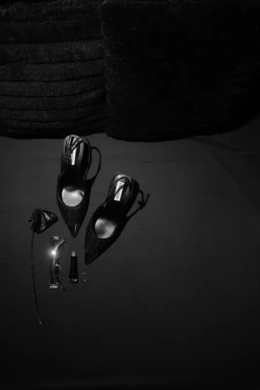 aussergewoehnliche-hochzeitsfotografie-stuttgart-brautschuhe-accessoires-detail aussergewoehnliche-hochzeitsfotografie-stuttgart-brautschuhe-accessoires-detail