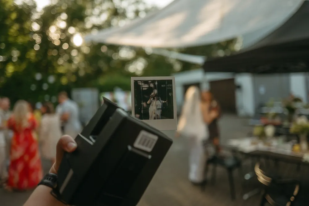 hochzeitsdetails-polaroid-feier hochzeitsdetails-polaroid-feier