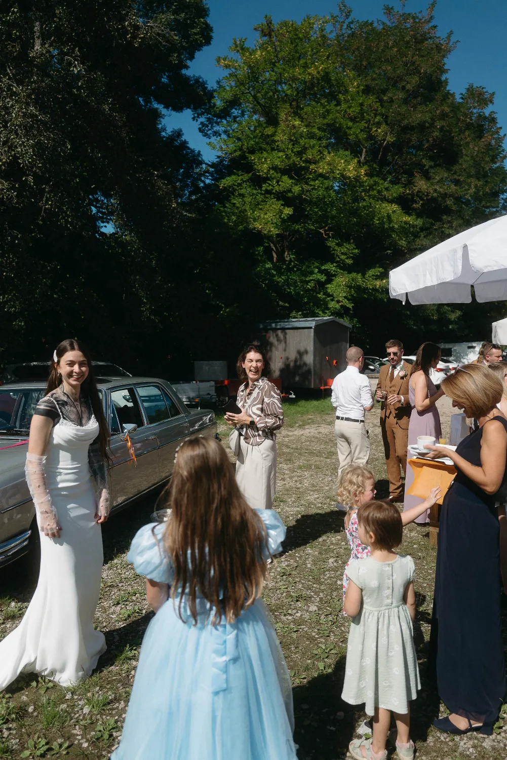 alternative-hochzeit-im-gruenen Moderne freie Trauung in Kandern bei Lörrach